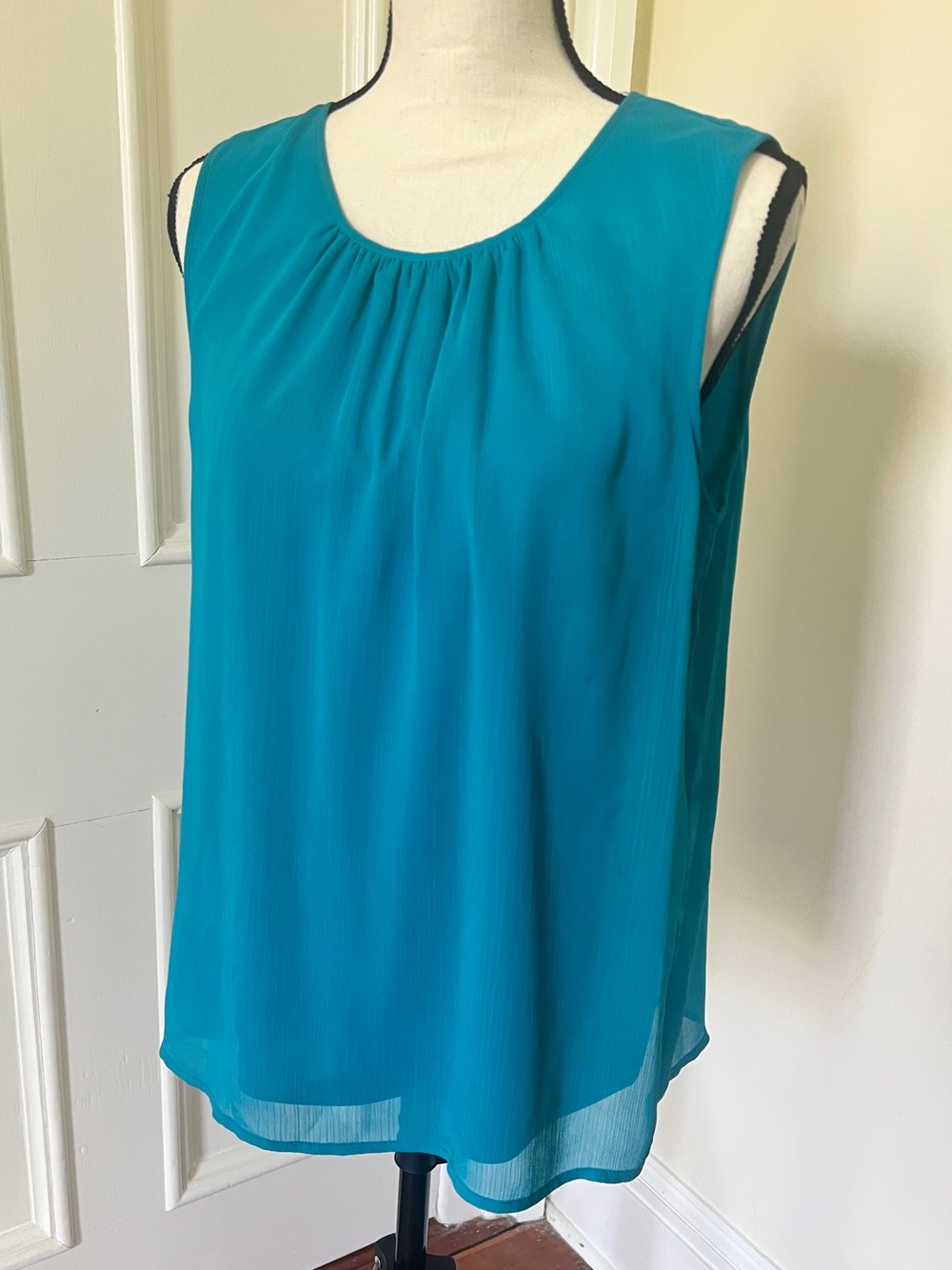 Christopher and Banks sleeveless top | size M